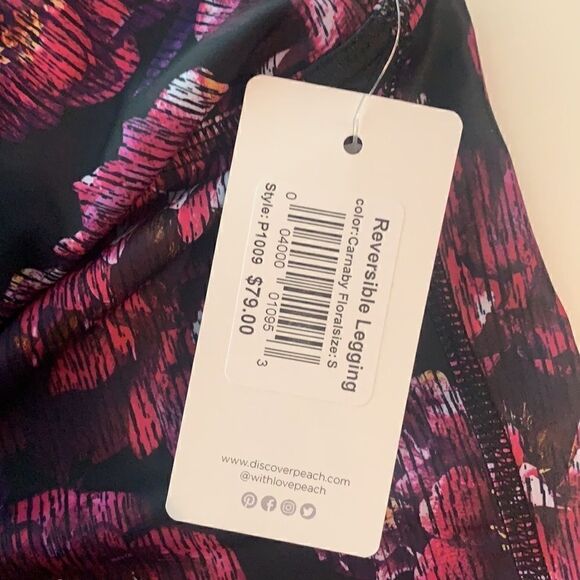 NWT Peach Reversible leggings.  - Picture 10 of 14